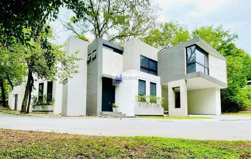 CASA EN RENTA ZONA SUR LA NORIA CARRETERA NACIONAL