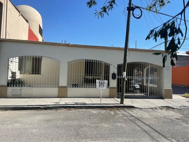 Casa en renta de 1 piso en Praderas semi amueblada