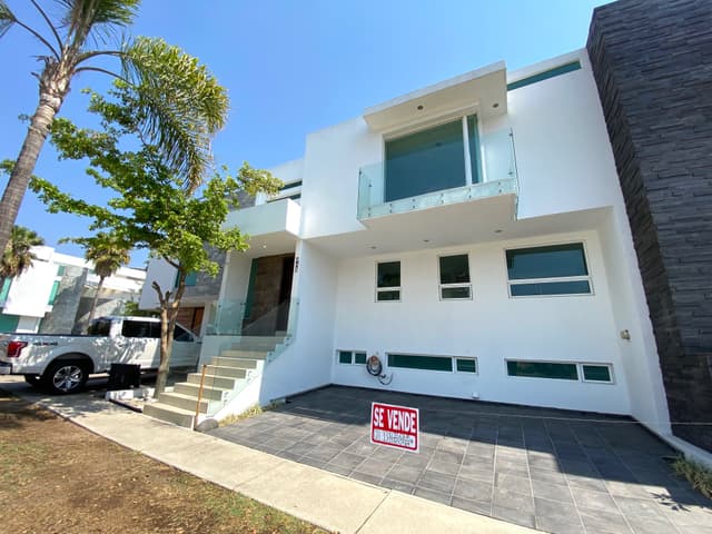 CASA EN VENTA EN PARQUE VIRREYES