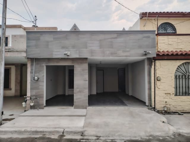CASA EN VENTA PASEO DE LAS PALMAS CAM016
