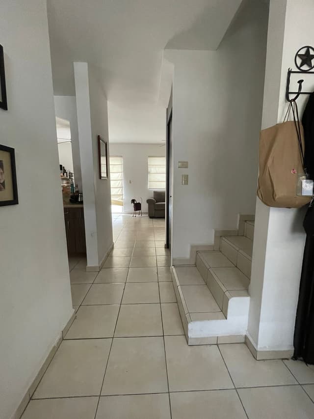 CASA AMUEBLADA en RENTA en CUMBRES RENACIMIENTO