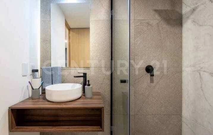 Gallery preview 2