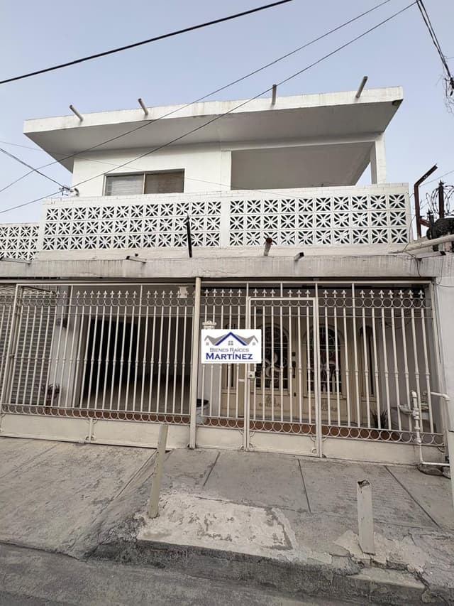 ¡GRAN OPORTUNIDAD EN GUADALUPE! CASA EN VENTA