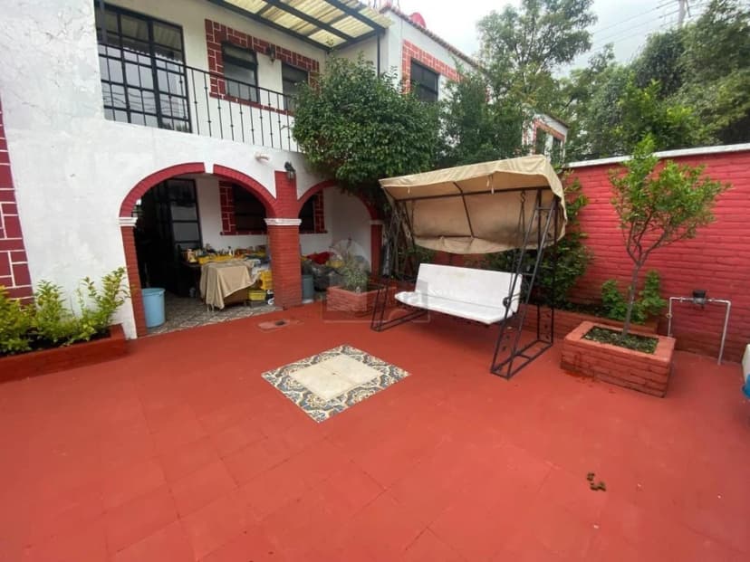 Gallery main