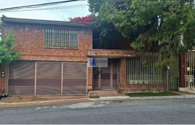 CASA EN VENTA CONTRY LA SILLA MONTERREY NL