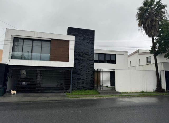 CASA EN VENTA JARDINES DEL VALLE
