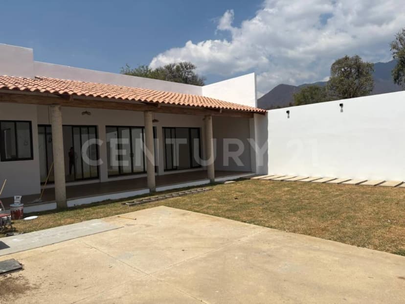 Gallery main