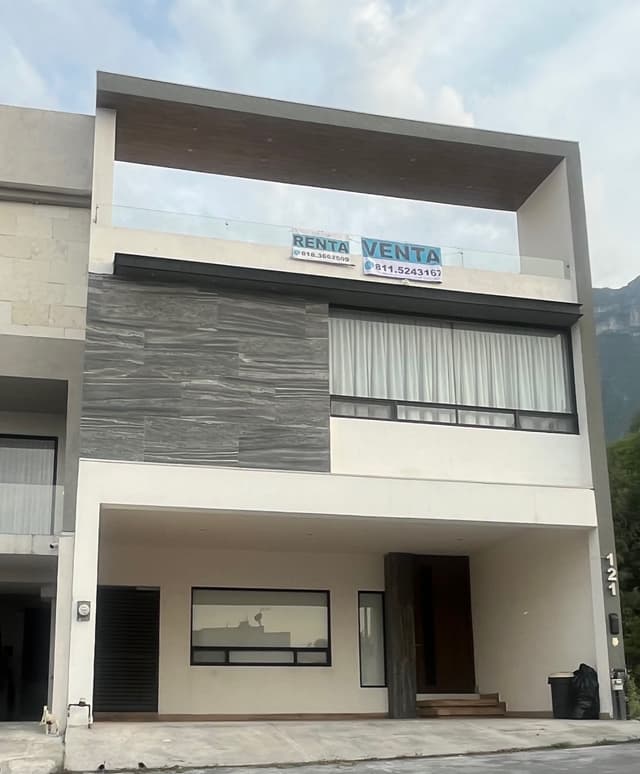 Casa en renta en cumbres Elite