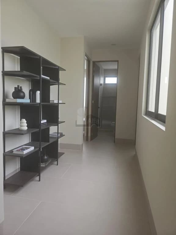 Gallery main