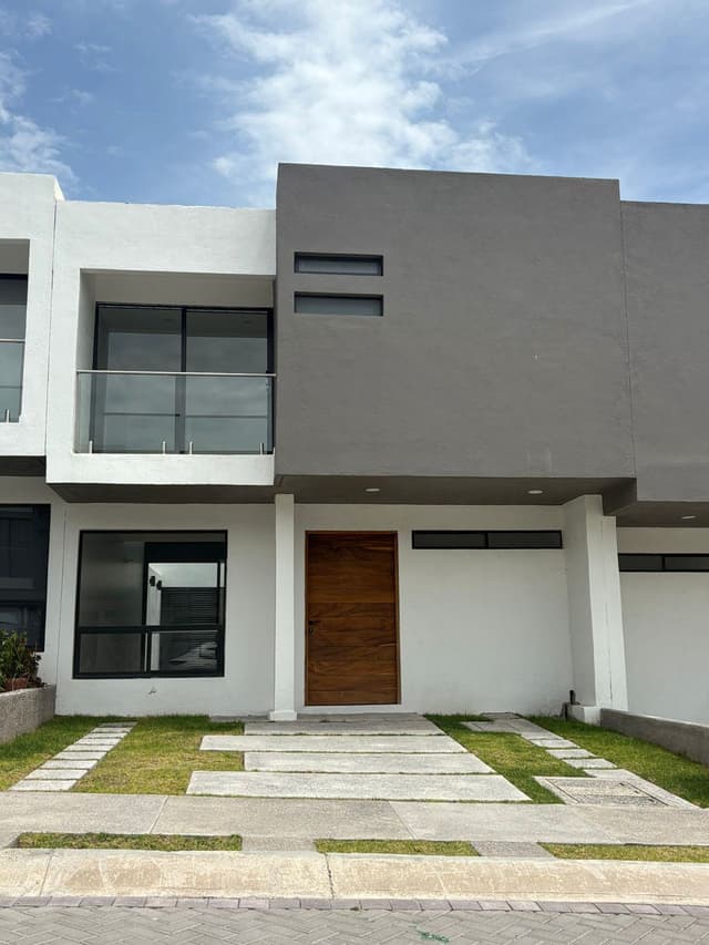 Casa Nueva en Renta – Zona Candiles, Residencial Azahar, Querétaro
