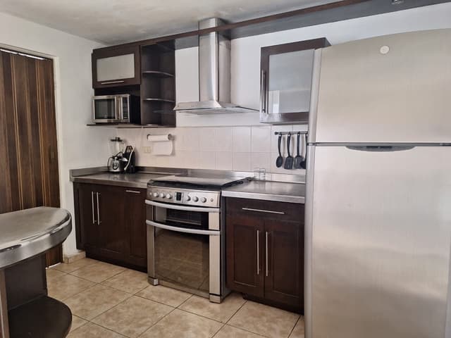 Casa amueblada renta Cumbres San Agustín