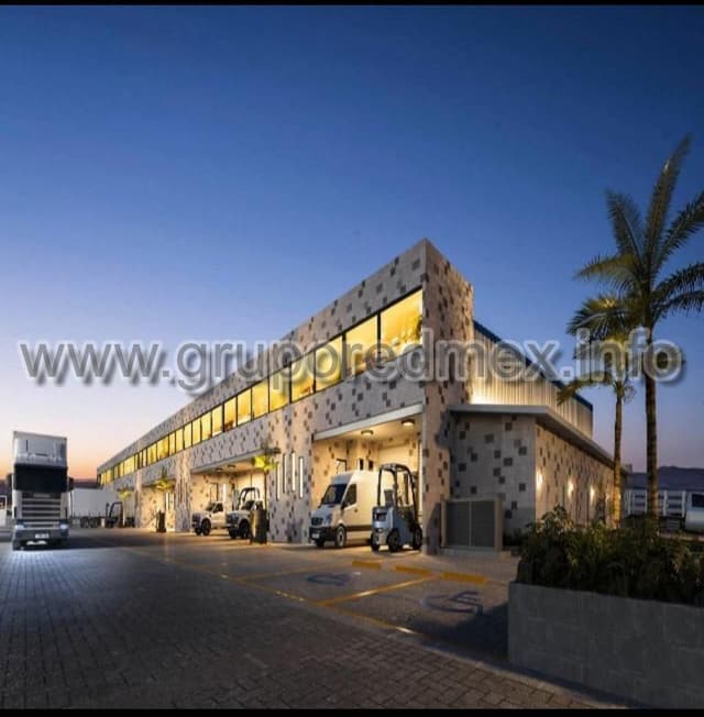 Bodega 521 m2. El Marques Querétaro. Incluye Internet, Agua, mtto