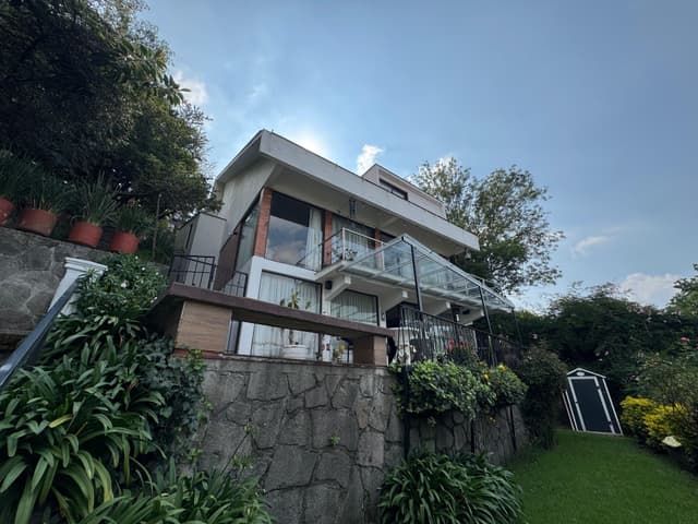 Casa semi Amoblada Vista del Valle