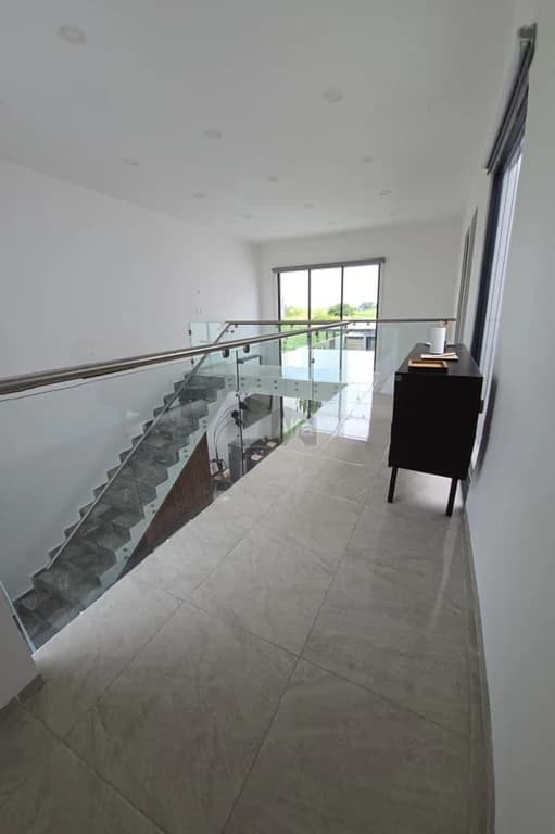 Gallery preview 3
