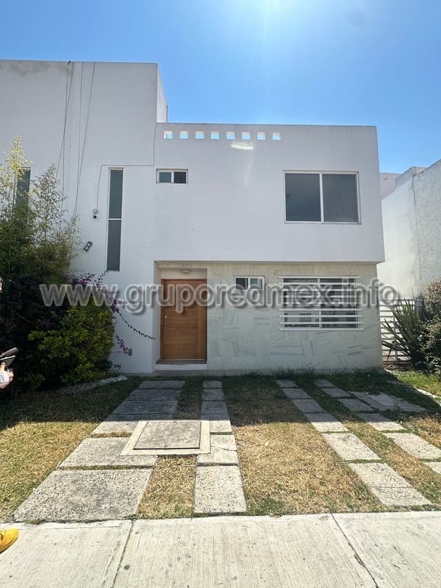 Casa en renta en fraccionamiento Villas Palmira, Queretaro