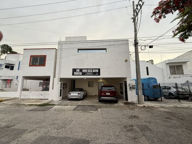 Oficina frente al paseo de Montejo, Mérida, Yucatán