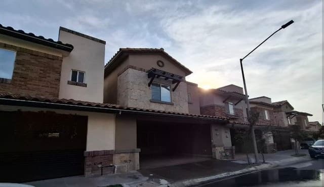VENTA CASA CTO TERCERA AMANTEA COL. MONTALTO RESIDENCIAL APODACA, NUEVO LEON CREDITO