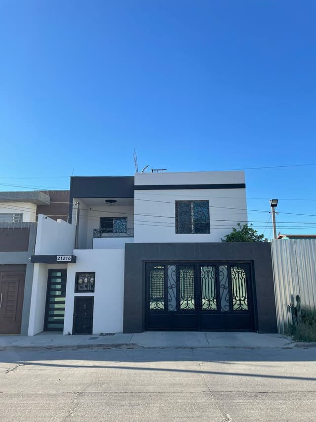 Casa en Venta en Jardín Dorado, Tijuana B. C.