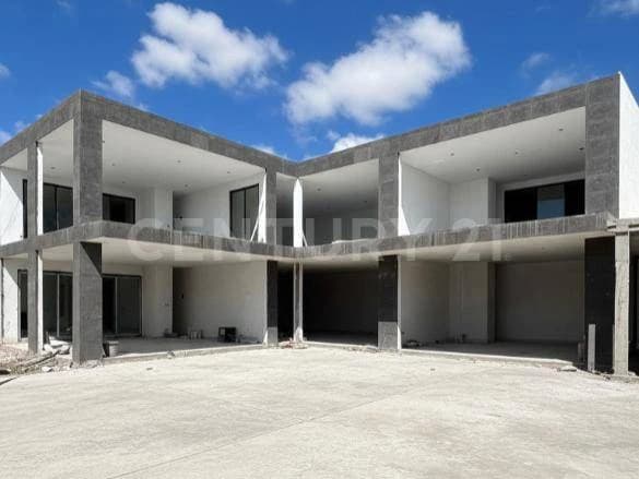 Gallery main
