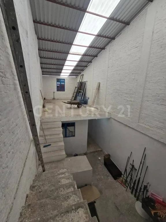 Gallery main