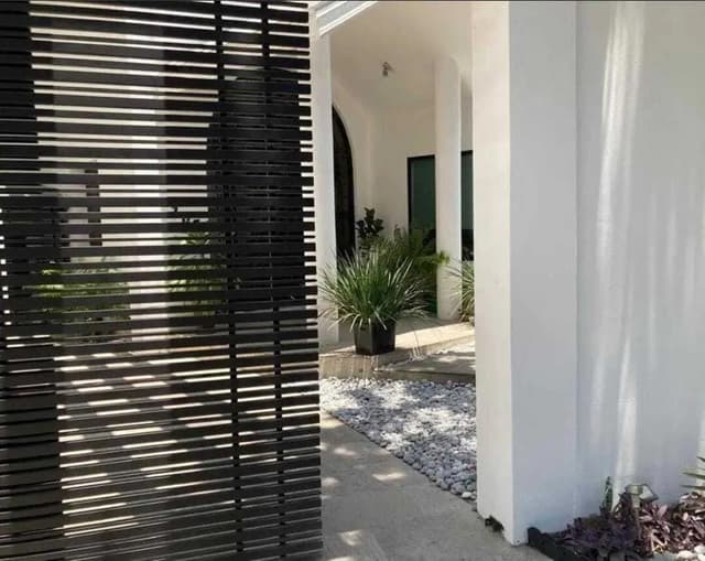 Venta Casa en Colonial de la sierra, SPGG