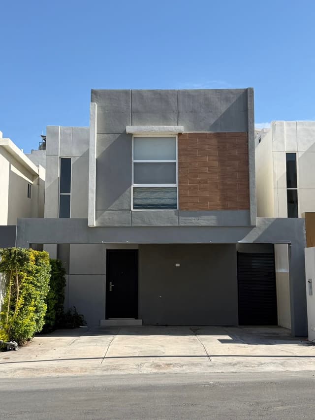 Casa en renta Montenova García