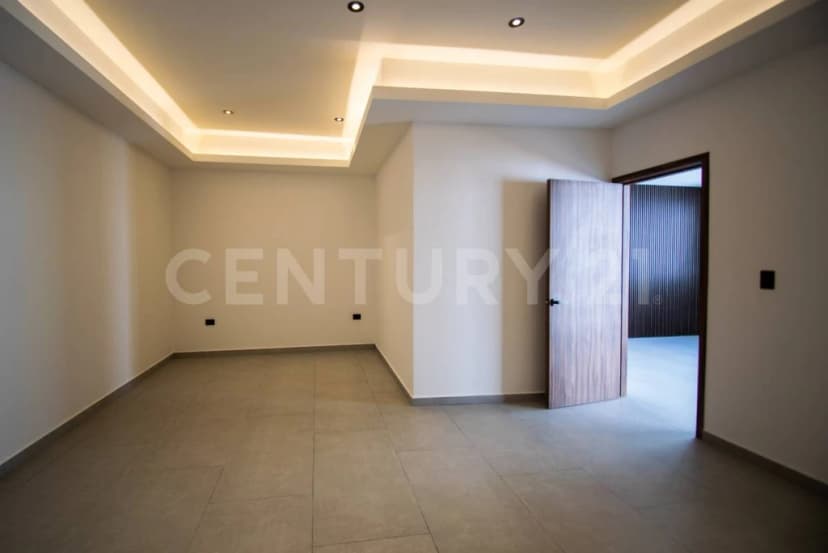 Gallery main