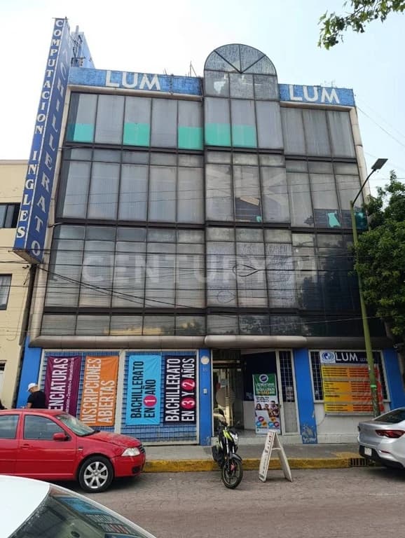 Gallery main