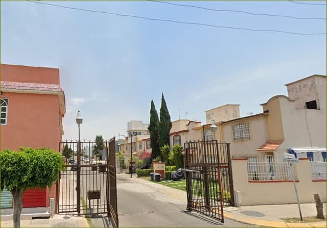 CASA EN VENTA EN JARDINES DE MORELOS SOLO RECURSOS PROPIOS
