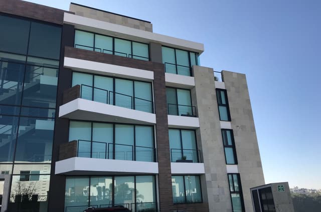 Amplio departamento Parque Victoria, Lomas de Angelópolis.