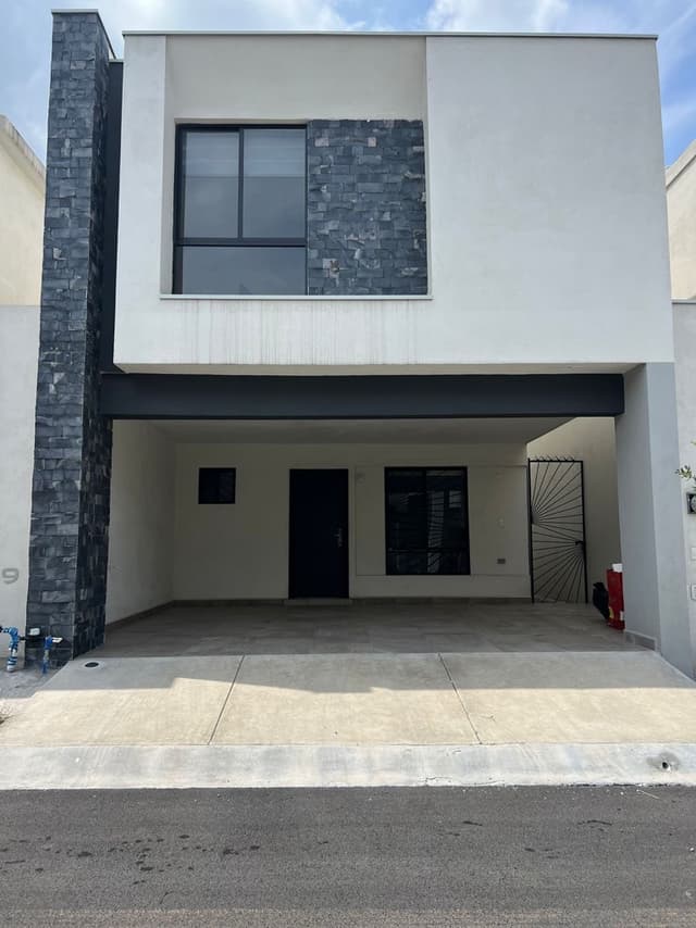 Casa en Renta en Altrysa Residencial