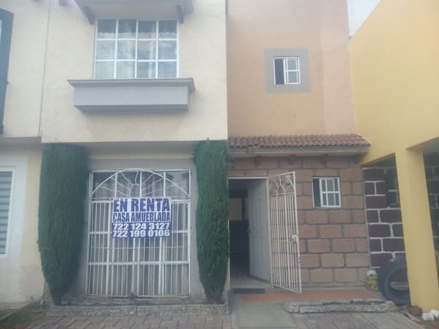 Renta casa amueblada, 3 recamaras, cerca del aeropuerto, dentro de fraccionamiento con vigilancia