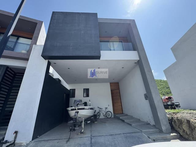 CASA RENTA SAN GERARDO ZONA EL BARRO MONTERREY SANTIAGO CARRETERA NACIONAL