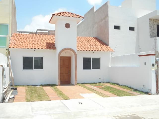 Casa en venta de un planta en Querétaro