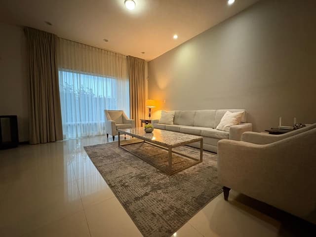 Casa en venta en Privanzas