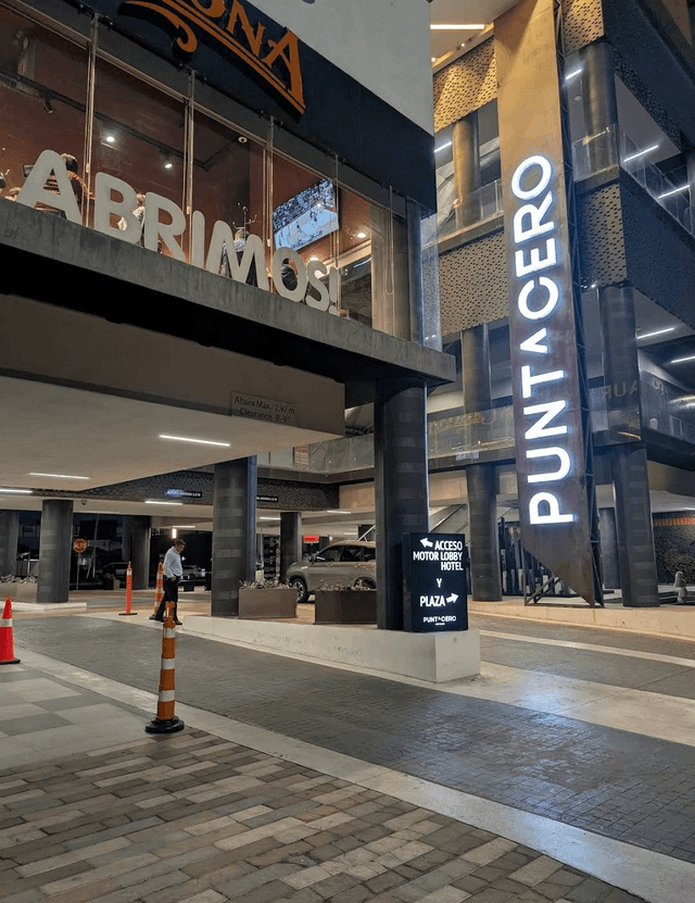 Renta departamento amueblado en puntacero