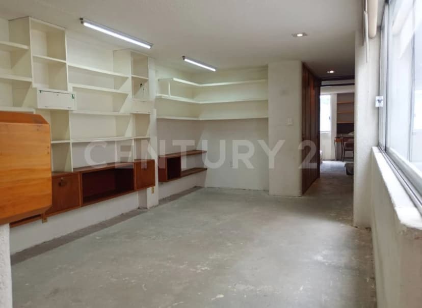 Gallery main