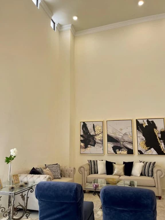 Gallery preview 2