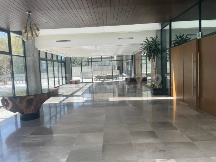 Gallery main