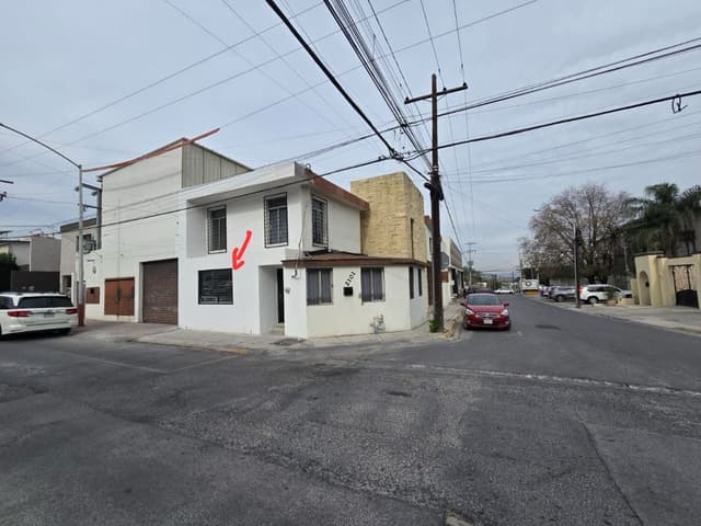 RENTA OFICINA CUMBRES 2º SECTOR