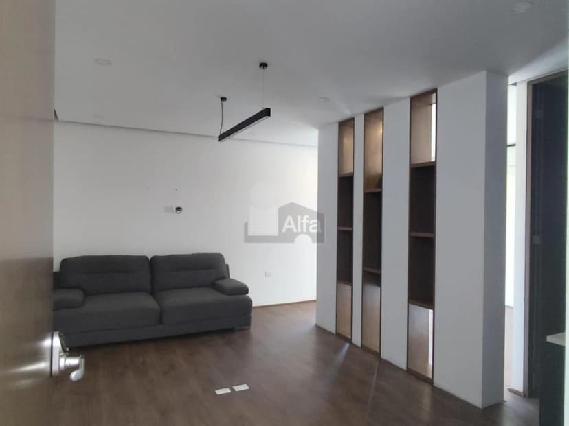 Gallery main
