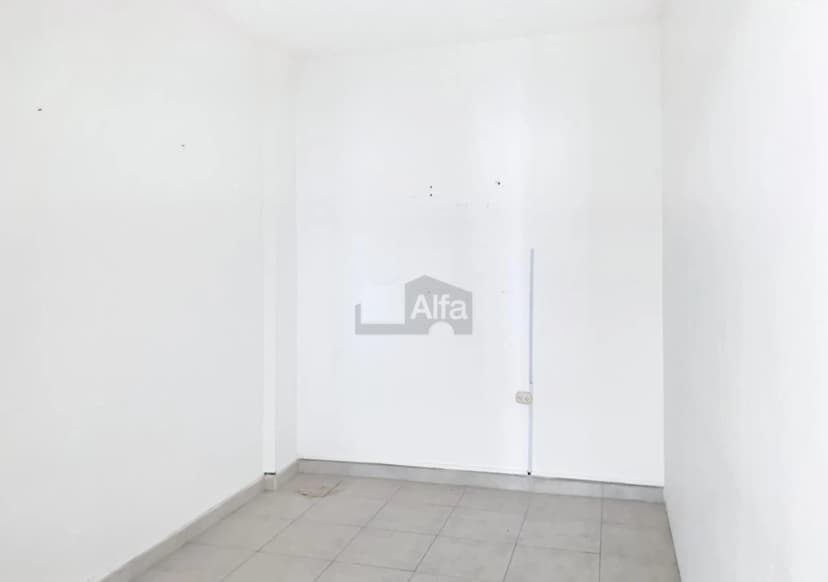 Gallery main