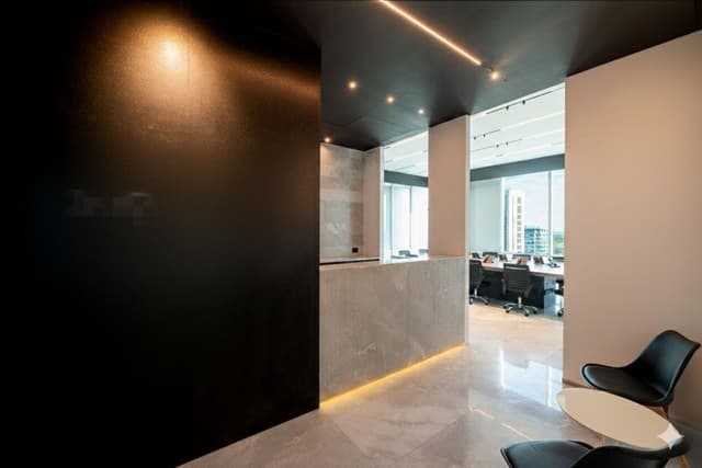 OFICINA EN RENTA EN AV.BONAMPAK