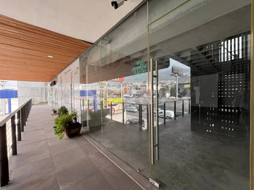 Gallery main
