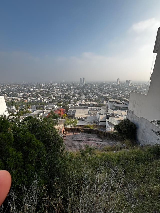 TERRENO EXCLUSIVO EN VISTA HERMOSA