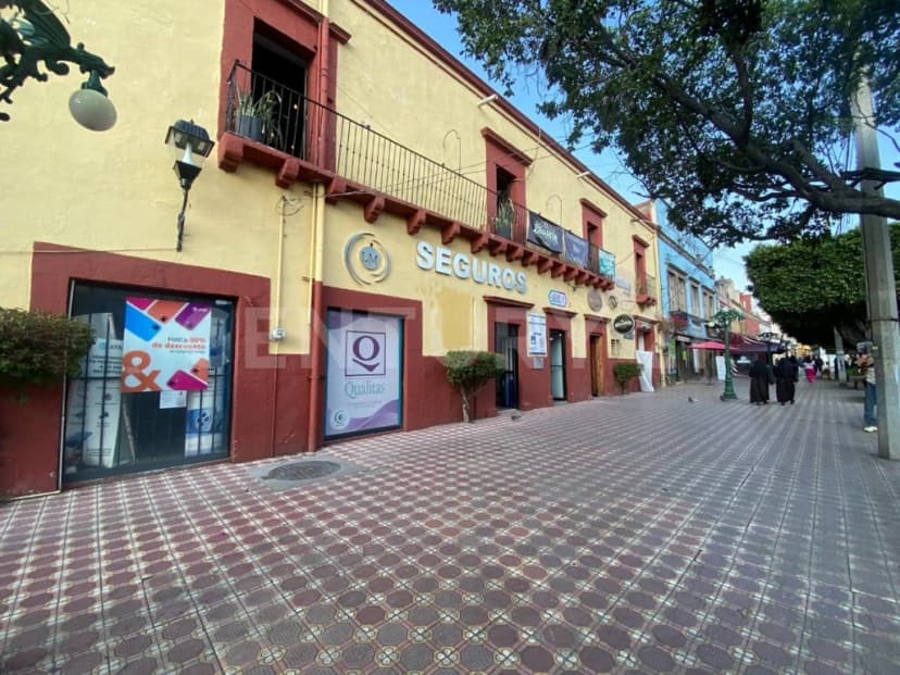 Gallery main
