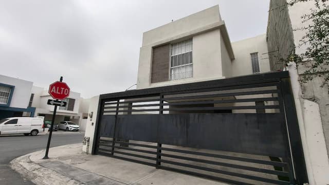 Casa renta Mandara Residencial