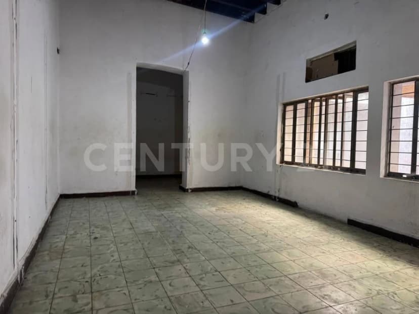 Gallery main