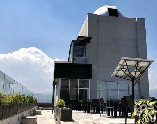 Gallery main
