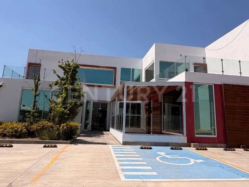 Gallery main